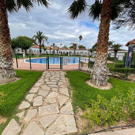 Bungalow Para 6 Pax A 7 Minutos De Playa Albir 拉尔法斯德尔皮 外观 照片