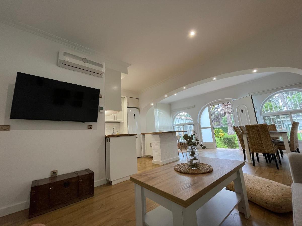 Bungalow Para 6 Pax A 7 Minutos De Playa Albir 拉尔法斯德尔皮 外观 照片
